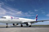 Latam cancela mais voos por alta de Covid-19 e Influenza