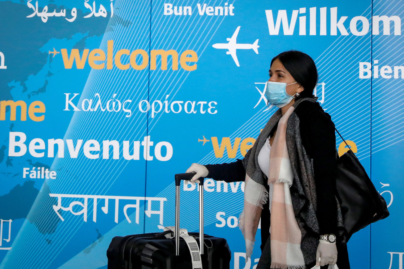 Europa eliminará obrigatoriedade de máscaras durante viagens aéreas na próxima semana