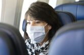 Países europeus seguem exigindo máscara em voos, mesmo desobrigados