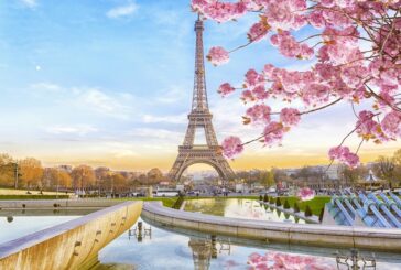 Neste verão europeu, Paris espera receber cinco vezes mais turistas do que em 2021